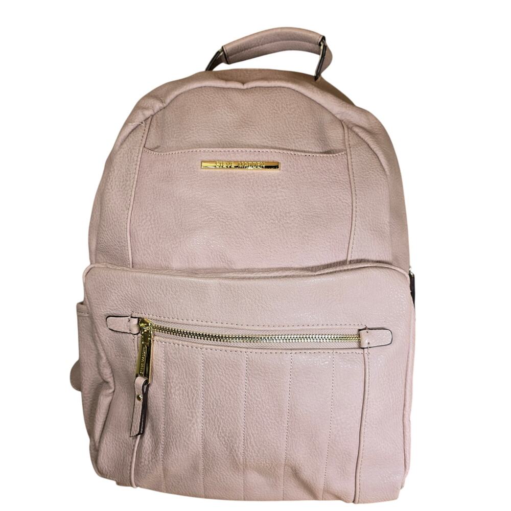 Steve Madden Pebbled Padded Fullsize Backpack 17x14x5. Gold Hardware.